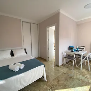 Cozy Centr Apartment Torremolinos